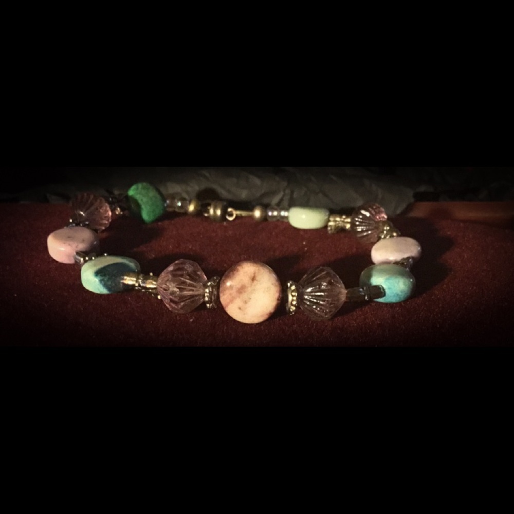 Bracelet with Swarovski Crystals & Natural Stones